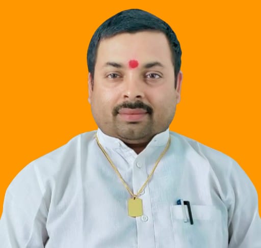 Astrologer Ratnakar Tiwari